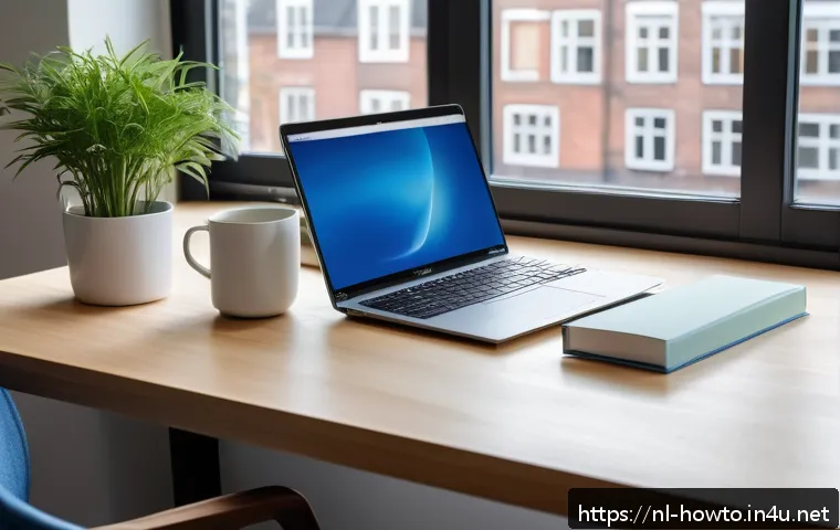디지털 파일 관리 시스템 활용법 - A modern, organized home office desk scene in a Dutch setting, featuring a sleek laptop displaying a...
